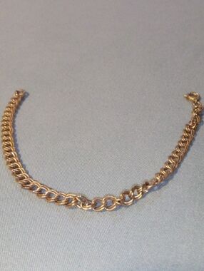 Gold Chain Bracelet - Classic Curb‎ Link